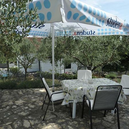 Apartman Branka Kornić Exterior foto