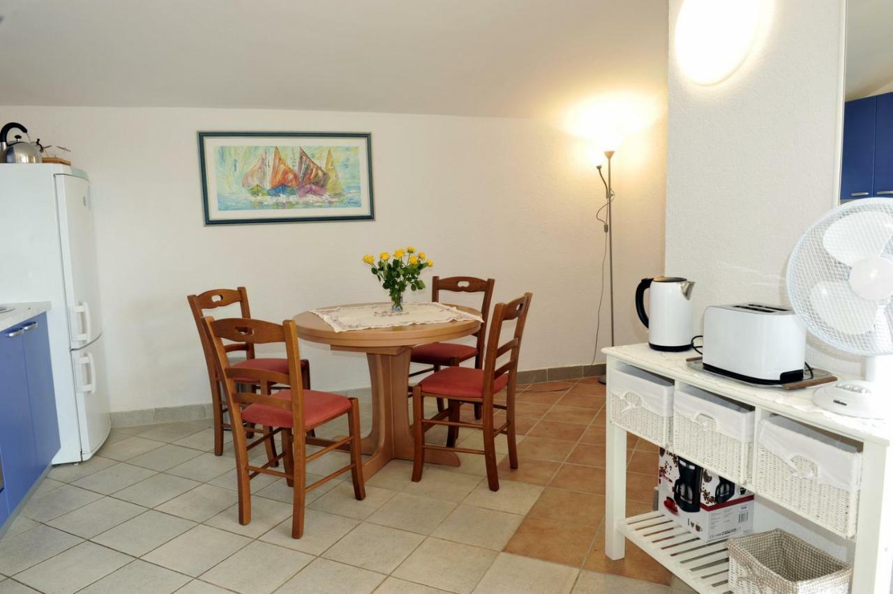 Apartman Branka Kornić Exterior foto